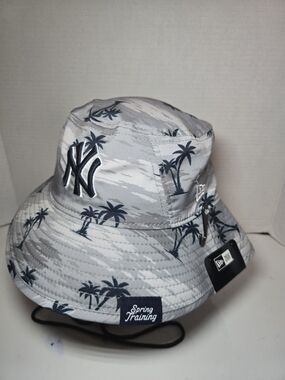 New Era White & Gray Palm-Print Bucket Hat - Yankees Spring Training